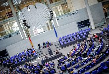 Plenum im Bundestag - Kay Nietfeld/dpa