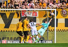 SG Dynamo Dresden - Hannover 96 - Robert Michael/dpa