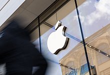 Illustration - Apple - Hannes P. Albert/dpa