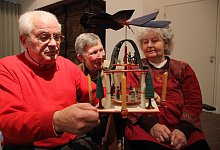 Dr. Paul Gerd Brockhaus, Dr. Vera L&uuml;pkes und Helga Brockhaus - Katrin Kantelberg(LZ)