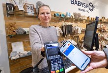 Paderborn; 19. November 2025: Astrid Hunstig vom Babyfachgeschäft Babyshop - 1 - Niklas Tüns