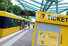 Ticketautomat - Bernd Wei&szlig;brod/dpa