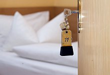 Blick in ein Hotelzimmer - Foto: Swen Pf&ouml;rtner