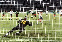 Fu&szlig;ball-WM \\\'90\\\\ England - Kamerun 3\\\\2 n.V. - picture-alliance / dpa
