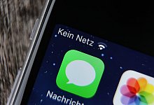 Smartphone ohne Mobilfunk-Netz - Karl-Josef Hildenbrand/dpa