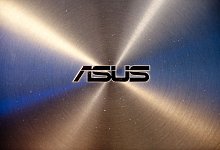 Asus - Foto: Robert Schlesinger