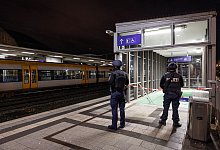 Bielefelder Bahnhof wegen Anschlagsdrohung durchsucht - Friso Gentsch/dpa