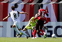 Elversberger Erfolg - Uwe Anspach/dpa