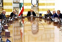 Libanesische Regierung diskutiert Entwaffnung der Hisbollah - -/Pressebüro der libanesischen Präsidentschaft/AP/dpa