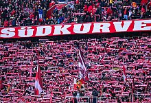 Fans von Bayern M&uuml;nchen - Tom Weller/dpa