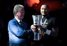 Stefan Holz (l) - Sebastian Kahnert/dpa