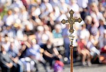 Kreuz - Michael Reichel/dpa