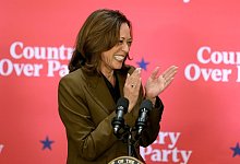 Wahlkampf in den USA - Harris - Ross D. Franklin/AP/dpa