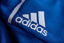 Adidas erhöhte 2021 die Umsätze währungsbereinigt um 16 Prozent auf 21,2 Milliarden Euro. - Daniel Karmann/dpa