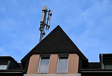 Mobilfunk-Mast auf Wohnhaus - Wolf von Dewitz/dpa