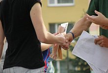 shaking-hands-930178_1280 - 1 - Pixabay