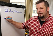 Impulse setzen gegen Rassismus - Janet K&ouml;nig