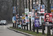 Wahlkampf Bundestagswahl - Plakate - Bernd Wei&szlig;brod/dpa