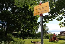 LA Spielplatz gesperrt - Astrid Sewing