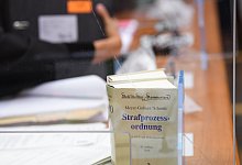 Gerichtssaal in Frankfurt am Main - Foto: Arne Dedert/dpa