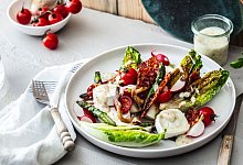 Kartoffeln Salatdressing Rezept - Foto: KMG/die-Kartoffel.de/dpa-tmn