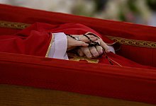 Papst Franziskus gestorben - Aufbahrung im Vatikan - Vatican Media/Vatican Media/AP/dpa