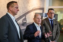 Betriebsversammlung von Ford Deutschland mit Kanzler Scholz - Christoph Reichwein/dpa