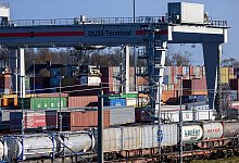 Güterverkehr - Containerterminal Leipzig - Hendrik Schmidt/dpa