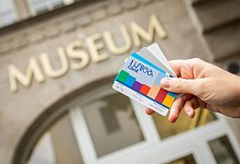 Citypass vor einem Museum - Nico Tapia/dpa/dpa-tmn