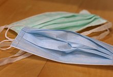 Medizinischer Mundschutz - Foto: Karl-Josef Hildenbrand/dpa