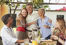 Konfirmationsfeier - Foto: zerocreatives/Westend61/dpa-tmn