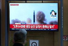 Raketentests in Nordkorea - Foto: Lee Jin-Man/AP/dpa
