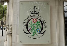 Britischer Supreme Court fordert Prüfung von Klimafolgen - Matt Dunham/AP/dpa