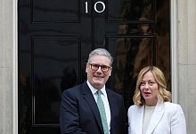 Keir Starmer (l.) und Giorgia Meloni - Frank Augstein/AP/dpa
