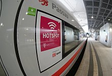 WLAN im ICE - Foto: picture alliance / dpa