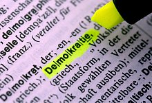 Demokratie - Federico Gambarini/dpa