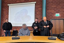 Mann wegen Mordes vor Gericht - Aleksandra Bakmaz/dpa