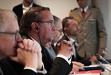 Pistorius in Frankreich - Lou Besnoist/POOL AFP/AP/dpa