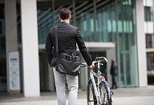 Dienstrad in der Steuererkl&auml;rung - Foto: Christin Klose/dpa-tmn