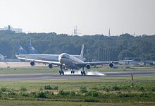 Baerbocks Pannenflieger - Henning Kaiser/dpa