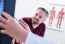 Ein Mann beim Arzt - Christin Klose/dpa-tmn