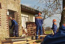 a7v07647 - 1 - rw-system