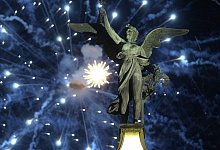 Malerisches Ambiente auf einer Prager Br&uuml;cke - Foto: epa CTK Sterba