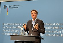 Bundesgesundheitsminister Lauterbach zum Pflegebeitragssatz - J&ouml;rg Ratzsch/dpa