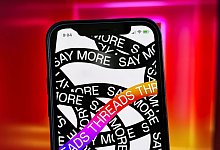 App Threads auf einem Smartphone - Christoph Dernbach/dpa/dpa-tmn