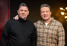 Jamie Oliver tritt erstmals gegen Tim M&auml;lzer an - Markus Hertrich/RTL/dpa
