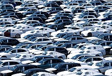 Autoexport über das BLG Autoterminal Bremerhaven - Sina Schuldt/dpa