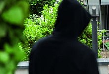 csm_pressebild-stalking-01_c13ede7680 - 1 - Symbolbild: Polizei-Beratung