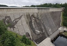 Graffiti an der Rappbodetalsperre - Matthias Bein/dpa