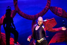 Erasure-Sänger Andy Bell wird 60 - Balazs Mohai/dpa